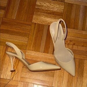 Elegant Cream Slingback Pumps